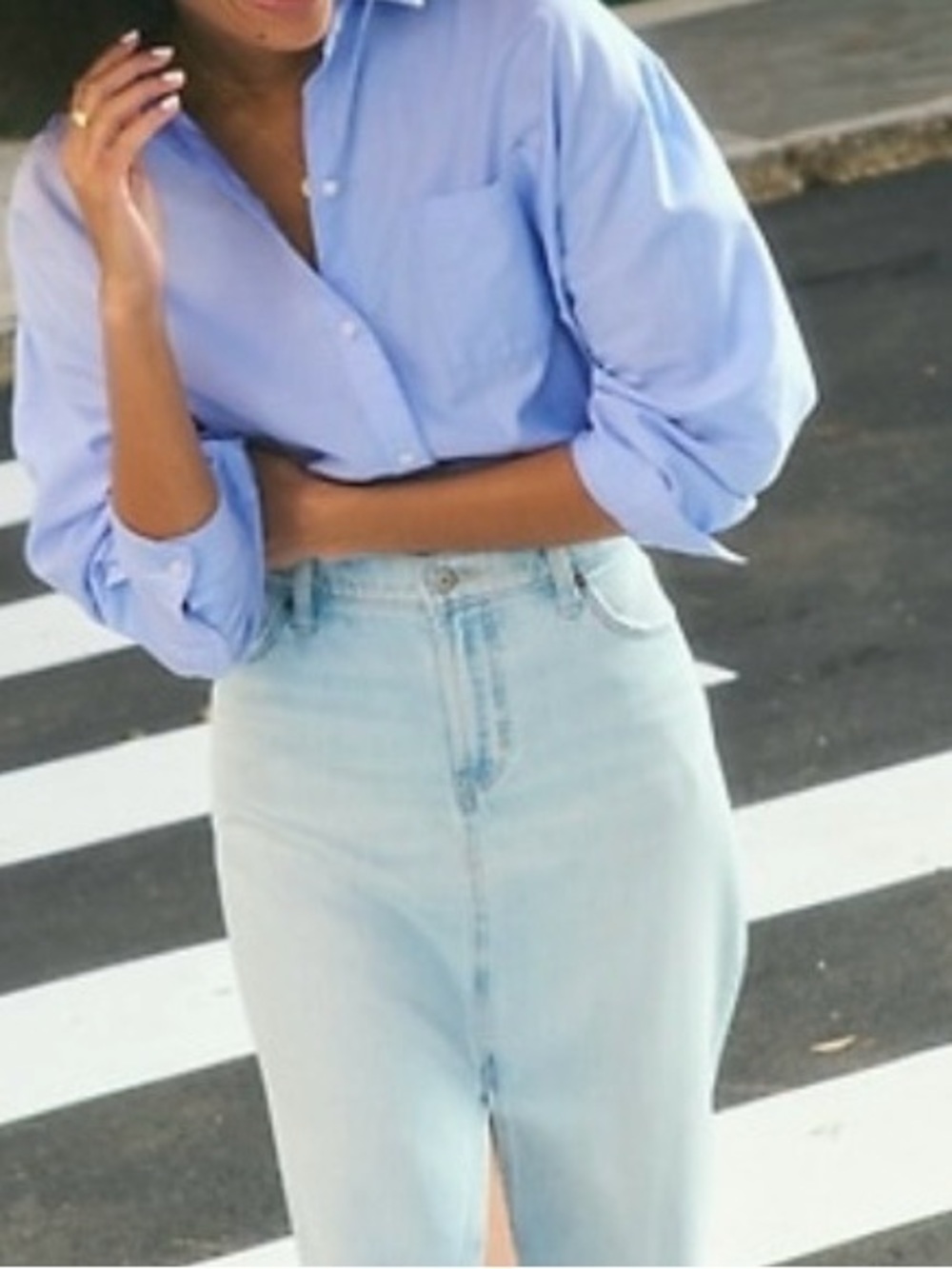 NWT Old Navy Boyfriend Light Blue Button-Down Shirt - Picture 3 of 6